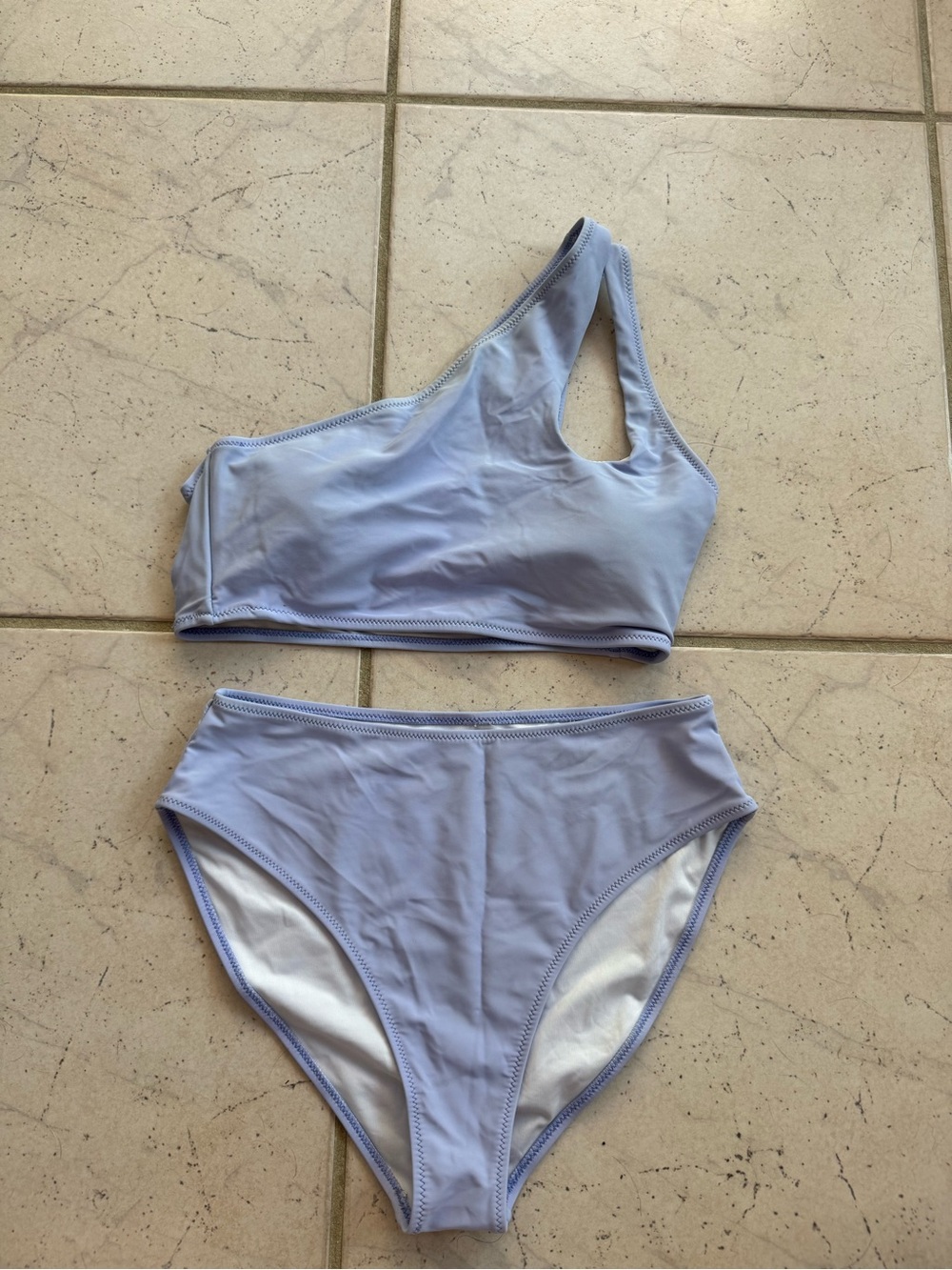 One-Shoulder Bikini Set in Light Lavender